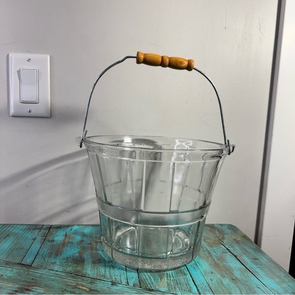 Vintage Anchor Hocking Ice Bucket With Wood Handle - Picture 2 of 8